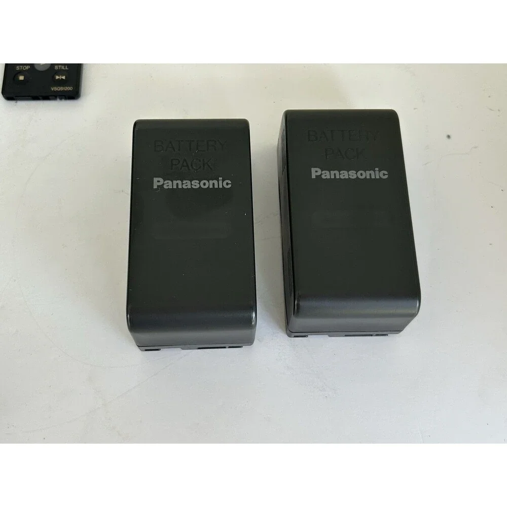Panasonic PV-IQ403D VHS-C Camcorder Kit Case Charger Batteries Remote AS-IS Part